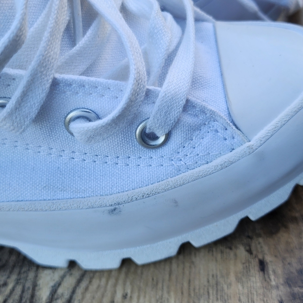 Converse White High-Top Sneakers Classic Design - Picture 3 of 10